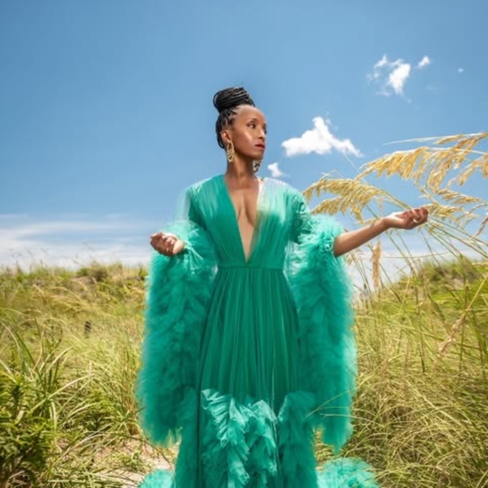 Meet your Posher, Dana